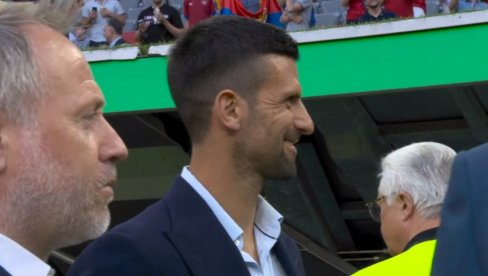 NOVAK ĐOKOVIĆ NASMEJAO SVE DO SUZA: Ovo je poručio fudbalerima Srbije pred meč sa Danskom! NOVAK ĐOKOVIĆ NASMEJAO SVE DO SUZA: Ovo je poručio fudbalerima Srbije pred meč sa Danskom!