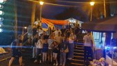 REPUBLIKA SRPSKA ZDUŠNO NAVIJA: Atmosfera na ulicama Banja Luke na vrhuncu (FOTO) REPUBLIKA SRPSKA ZDUŠNO NAVIJA: Atmosfera na ulicama Banja Luke na vrhuncu (FOTO)