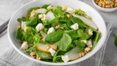 LAGAN I ZDRAV OBROK OD SPANAĆA, RUKOLE I VILJAMOVKE: Salata je uvek odličan izbor u ove vrele dane