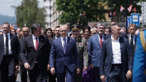 SRBIJA OBELEŽAVA VIDOVDAN: Sednica Vlade i niz svečanosti u Kruševcu (VIDEO) SRBIJA OBELEŽAVA VIDOVDAN: Sednica Vlade i niz svečanosti u Kruševcu (VIDEO)