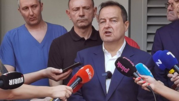 НЕСУМЊИВО ЈЕ ДА СЕ РАДИ О ТЕРОРИСТИЧКОМ АКТУ Дачић након напада на жандарма на Дедињу: Ухапсили смо још неколико људи НЕСУМЊИВО ЈЕ ДА СЕ РАДИ О ТЕРОРИСТИЧКОМ АКТУ Дачић након напада на жандарма на Дедињу: Ухапсили смо још неколико људи