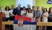 SUZE SENATORA JAROSLAVA : Konferencija u Pragu o NATO agresiji na Srbiju (FOTO) SUZE SENATORA JAROSLAVA : Konferencija u Pragu o NATO agresiji na Srbiju (FOTO)