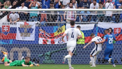 HOĆEMO LI VIDETI PRVI GOL KAD OVE DVE REPREZENTACIJE IGRAJU U SLOVAČKOJ? Švedska je u očajnoj formi na strani HOĆEMO LI VIDETI PRVI GOL KAD OVE DVE REPREZENTACIJE IGRAJU U SLOVAČKOJ? Švedska je u očajnoj formi na strani
