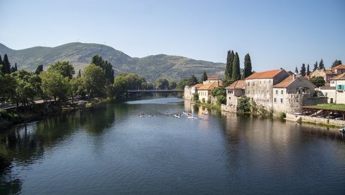 U TREBINJU NOVINA NA PREDSTOJEĆIM LOKALNIM IZBORIMA: Elektronska identifikacija na devet biračkih mesta U TREBINJU NOVINA NA PREDSTOJEĆIM LOKALNIM IZBORIMA: Elektronska identifikacija na devet biračkih mesta