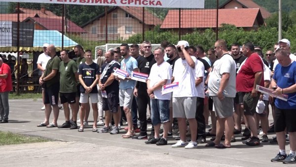 СРЧАНИ УДАР КОБАН ЗА ТАКМИЧАРА НА СЕОСКОЈ ОЛИМПИЈАДИ: Трагедија у месту Кулаши код Прњавора СРЧАНИ УДАР КОБАН ЗА ТАКМИЧАРА НА СЕОСКОЈ ОЛИМПИЈАДИ: Трагедија у месту Кулаши код Прњавора