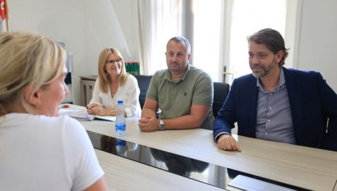 OTVORENI PRIJEM ZA GRAĐANE KRAGUJEVCA : Kod gradonačelnika bez zakazivanja OTVORENI PRIJEM ZA GRAĐANE KRAGUJEVCA : Kod gradonačelnika bez zakazivanja