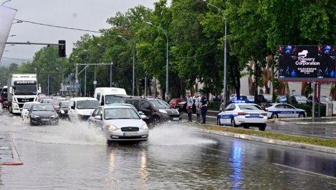 SANACIJA ŠTETE ĆE TRAJATI NEDELJAMA:  Komunalne službe počele sa uklanjanjem posledica nevremena širom grada