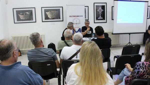 ПРИЧА О ЛЕГЕНДАРНИМ ИНДЕКСИМА: У краљевачком КЦ Рибница представљена књига У инат годинама ПРИЧА О ЛЕГЕНДАРНИМ ИНДЕКСИМА: У краљевачком КЦ Рибница представљена књига У инат годинама