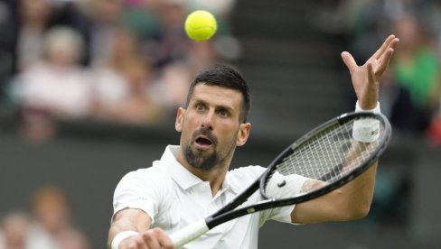 RUSIJA JE ODUŠEVLJENA: Evo šta je Novak Đoković uradio u Londonu RUSIJA JE ODUŠEVLJENA: Evo šta je Novak Đoković uradio u Londonu
