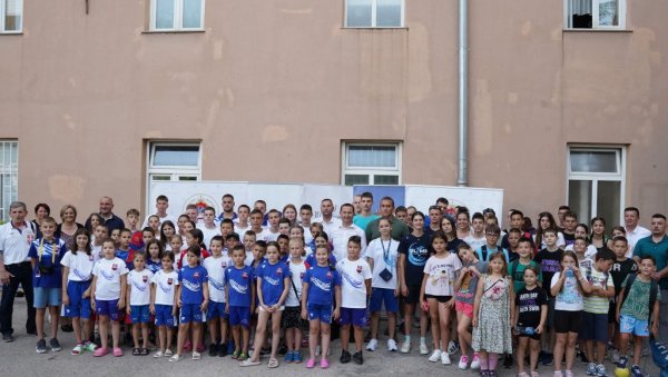 У ТРЕБИЊУ ПОЧЕЛА ЛЕТЊА ШКОЛА НА КОЈОЈ УЧЕСТВУЈЕ 1.000 СПОРТИСТА: Уз тренинге следи и едукација У ТРЕБИЊУ ПОЧЕЛА ЛЕТЊА ШКОЛА НА КОЈОЈ УЧЕСТВУЈЕ 1.000 СПОРТИСТА: Уз тренинге следи и едукација