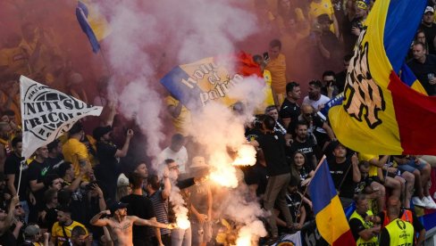 HAOS U RUMUNIJI PRED MEČ SA TZV. KOSOVOM: Privedena četiri srpska navijača! HAOS U RUMUNIJI PRED MEČ SA TZV. KOSOVOM: Privedena četiri srpska navijača!