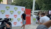 IZAZVAO ODUŠEVLJENJE FANOVA: Vojaž svojim dolaskom obradovao sve (FOTO) IZAZVAO ODUŠEVLJENJE FANOVA: Vojaž svojim dolaskom obradovao sve (FOTO)