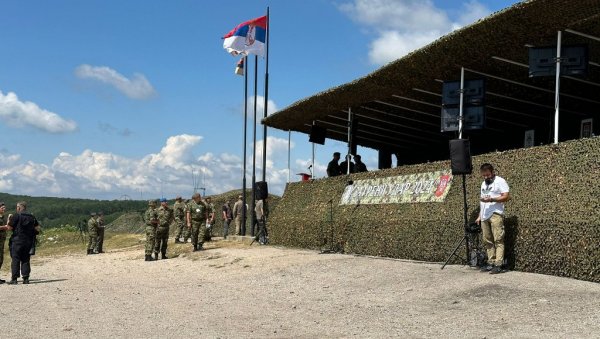 СВЕ ЈЕ СПРЕМНО ЗА ВАТРЕНИ УДАР: Последње припреме на Пасуљанским ливадама (ФОТО/ВИДЕО) СВЕ ЈЕ СПРЕМНО ЗА ВАТРЕНИ УДАР: Последње припреме на Пасуљанским ливадама (ФОТО/ВИДЕО)