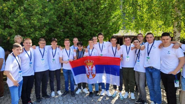 ОСВОЈИЛИ 12 МЕДАЉА: Велики успех ђака из Србије на европској географској олимпијади ОСВОЈИЛИ 12 МЕДАЉА: Велики успех ђака из Србије на европској географској олимпијади
