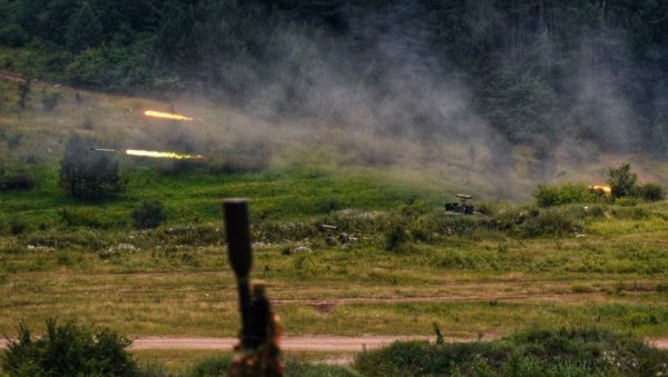 АКТИВНОСТИ ВОЈСКЕ НА „ПАСУЉАНСКИМ ЛИВАДАМА“ : Гађања из наоружања 26. и 27. октобра АКТИВНОСТИ ВОЈСКЕ НА „ПАСУЉАНСКИМ ЛИВАДАМА“ : Гађања из наоружања 26. и 27. октобра