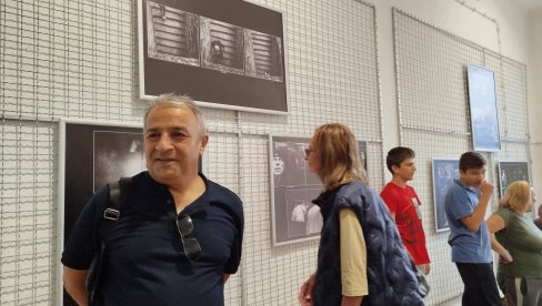 IZLOŽBA „APSTRAKT“ U PARAĆINU: Gostujuća postavka FK „Objektiv“ iz Kragujevca IZLOŽBA „APSTRAKT“ U PARAĆINU: Gostujuća postavka FK „Objektiv“ iz Kragujevca