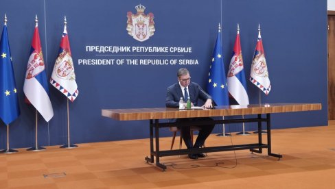 DOBRI ODNOSI I MEĐUSOBNO POŠTOVANJE SA PUTINOM Vučić: Kada neko poželi da razgovara, taj razgovor i dobije DOBRI ODNOSI I MEĐUSOBNO POŠTOVANJE SA PUTINOM Vučić: Kada neko poželi da razgovara, taj razgovor i dobije
