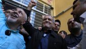 ИЗАБРАН НОВИ ПРЕДСЕДНИК ИРАНА: Ево који ће кандидат заузети Раисијево место ИЗАБРАН НОВИ ПРЕДСЕДНИК ИРАНА: Ево који ће кандидат заузети Раисијево место