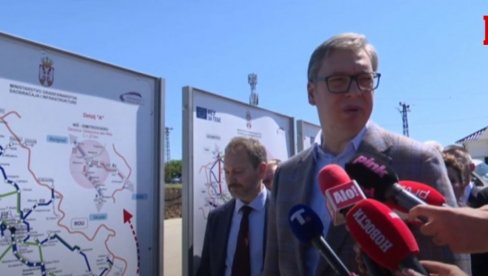 МОРАЋЕМО ДА РАДИМО МНОГО ВИШЕ И МНОГО БОЉЕ Вучић на питање Новости - Имаћемо нешто што нисмо ни сањали да је могуће МОРАЋЕМО ДА РАДИМО МНОГО ВИШЕ И МНОГО БОЉЕ Вучић на питање Новости - Имаћемо нешто што нисмо ни сањали да је могуће