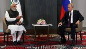РАДУЈЕМ СЕ СУСРЕТУ СА ПРИЈАТЕЉЕМ ПУТИНОМ: Моди стиже у Москву након пет година РАДУЈЕМ СЕ СУСРЕТУ СА ПРИЈАТЕЉЕМ ПУТИНОМ: Моди стиже у Москву након пет година