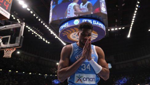 ADETOKUMBO SE SLOMIO: Kada je shvatio da ide na Olimpijske igre - uradio je ovo! (VIDEO) ADETOKUMBO SE SLOMIO: Kada je shvatio da ide na Olimpijske igre - uradio je ovo! (VIDEO)
