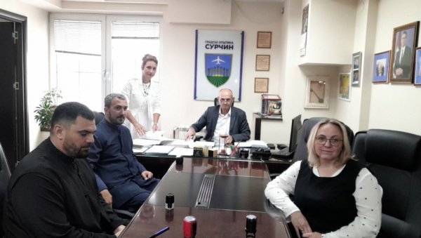 ПОМАЖУ УРЕЂЕЊЕ ХРАМОВА: Општина Сурчин издвојила два милиона динара за израда пројекта санације три цркве ПОМАЖУ УРЕЂЕЊЕ ХРАМОВА: Општина Сурчин издвојила два милиона динара за израда пројекта санације три цркве