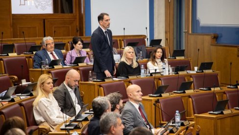 RAFALNO NA TUŽIOCA: Rasprava u Skupštini CG o radu Tužilačkog saveta i Državnog tužilaštva. VDT Marković zadovoljan, ali ne i poslanici RAFALNO NA TUŽIOCA: Rasprava u Skupštini CG o radu Tužilačkog saveta i Državnog tužilaštva. VDT Marković zadovoljan, ali ne i poslanici