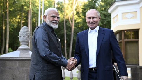 БЛУМБЕРГ ТВРДИ: Индијски премијер спреман да пренесе поруке између Путина и Зеленског БЛУМБЕРГ ТВРДИ: Индијски премијер спреман да пренесе поруке између Путина и Зеленског