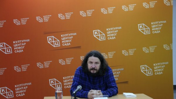 ПУКОВНИКОВА ПОСВЕТА СТАРОСТИ: Мухарем Баздуљ о славној новели нобеловца Габријела Гарсије Маркеса (ВИДЕО) ПУКОВНИКОВА ПОСВЕТА СТАРОСТИ: Мухарем Баздуљ о славној новели нобеловца Габријела Гарсије Маркеса (ВИДЕО)
