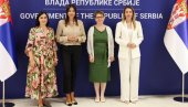 НОВИ ДИГИТАЛНИ СЕРВИСИ ЗА ГРАЂАНЕ СРБИЈЕ: Лакше и ефикасније до дозвола НОВИ ДИГИТАЛНИ СЕРВИСИ ЗА ГРАЂАНЕ СРБИЈЕ: Лакше и ефикасније до дозвола