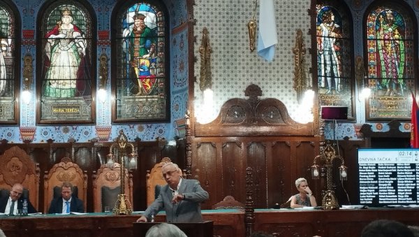 СТЕВАН БАКИЋ И ДАЉЕ НА ЧЕЛУ СУБОТИЦЕ: Највећи град на северу Бачке формирао градску власт СТЕВАН БАКИЋ И ДАЉЕ НА ЧЕЛУ СУБОТИЦЕ: Највећи град на северу Бачке формирао градску власт