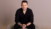 SANJAJTE BUDNI: Marko Nikolić ljubavnim stihovima izazvao buru emocija (FOTO/VIDEO) SANJAJTE BUDNI: Marko Nikolić ljubavnim stihovima izazvao buru emocija (FOTO/VIDEO)