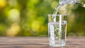 КАКО КИСЕЛА ВОДА УТИЧЕ НА ОРГАНИЗАМ: Многи верују да помаже при мршављењу КАКО КИСЕЛА ВОДА УТИЧЕ НА ОРГАНИЗАМ: Многи верују да помаже при мршављењу