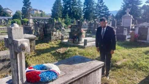 VENAC NA GROBU POPA MILA JOVOVIĆA: Kovačević na grobu opevanog junaka VENAC NA GROBU POPA MILA JOVOVIĆA: Kovačević na grobu opevanog junaka