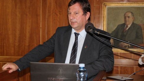 PROF. FILIPOVIĆ NOVI DIREKTOR: Fond za nauku dobio novo rukovodstvo PROF. FILIPOVIĆ NOVI DIREKTOR: Fond za nauku dobio novo rukovodstvo