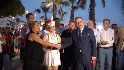 ZASIJALO HERCEGNOVSKO ŠETALIŠTE: Završena rekonstrukcija na koju se čekalo skoro pola veka ZASIJALO HERCEGNOVSKO ŠETALIŠTE: Završena rekonstrukcija na koju se čekalo skoro pola veka