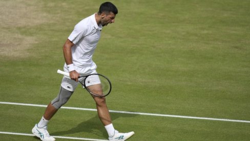 MNOGI NISU ZADOVOLJNI ŠTO SAM JOŠ UVEK TU: Novak Đoković zagrmeo posle poraza u finalu Vimbldona MNOGI NISU ZADOVOLJNI ŠTO SAM JOŠ UVEK TU: Novak Đoković zagrmeo posle poraza u finalu Vimbldona