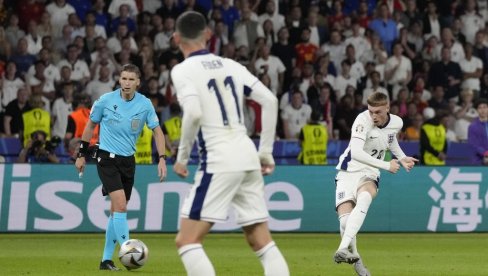 NAGRADA POSLE EURO 2024: Engleski reprezentativac produžio ugovor NAGRADA POSLE EURO 2024: Engleski reprezentativac produžio ugovor