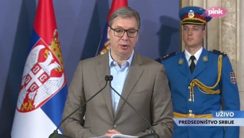 JEVREMOVIĆ JE I HEROJ I ŽRTVA: Vučić uporedio dešavanja u Srbiji sa onim što se zbiva i u svetu - Svi oni imaju nešto zajedničko... JEVREMOVIĆ JE I HEROJ I ŽRTVA: Vučić uporedio dešavanja u Srbiji sa onim što se zbiva i u svetu - Svi oni imaju nešto zajedničko...