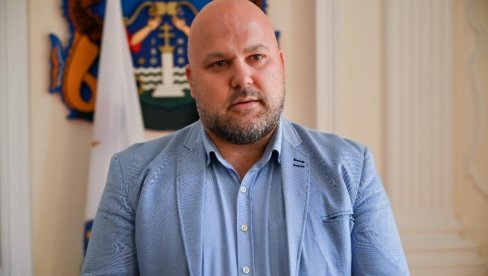 KONSTITUISANJE LOKALNE VLASTI U RUMI Đuričić vodi Opštinsku upravu KONSTITUISANJE LOKALNE VLASTI U RUMI Đuričić vodi Opštinsku upravu