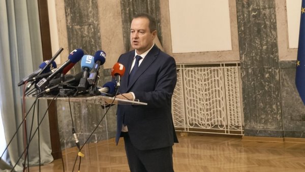 ДАЧИЋ: Ухапшено шест особа осумњичених за кријумчарење миграната ДАЧИЋ: Ухапшено шест особа осумњичених за кријумчарење миграната