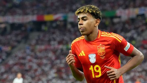УПЛАШИО СЕ? Ламин Јамал не игра против Србије?