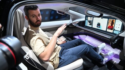 TAKSI NI NA NEBU NI NA ZEMLJI: Fijasko hrvatskog projekta automobila bez vozača koji je već pojeo dosta javnog novca TAKSI NI NA NEBU NI NA ZEMLJI: Fijasko hrvatskog projekta automobila bez vozača koji je već pojeo dosta javnog novca