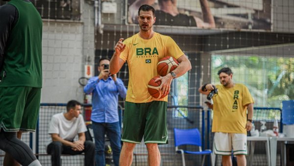 ИЗНЕНАЂЕЊЕ У ПАРИЗУ: Бивши НБА шампион дебитује на клупи евролигаша ИЗНЕНАЂЕЊЕ У ПАРИЗУ: Бивши НБА шампион дебитује на клупи евролигаша