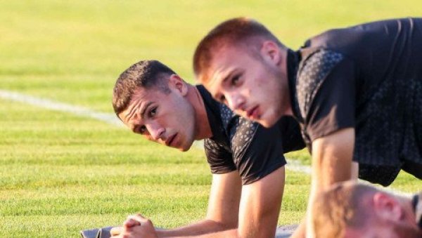 ПАРТИЗАН СВЕ ЈАЧИ! Дошао нови играч међу црно-беле и поручио: Стигао сам по титулу! ПАРТИЗАН СВЕ ЈАЧИ! Дошао нови играч међу црно-беле и поручио: Стигао сам по титулу!