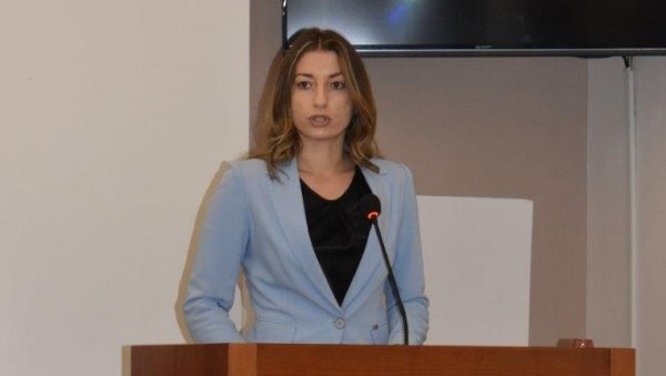 ВИОЛЕТА ОЦОКОЉИЋ НА ЧЕЛУ КОВИНА: Јужнобанатска општина поново добила жену за лидера ВИОЛЕТА ОЦОКОЉИЋ НА ЧЕЛУ КОВИНА: Јужнобанатска општина поново добила жену за лидера