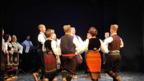 ХРВАТСКА НЕБЕЗБЕДНА, РОДИТЕЉИ У СТРАХУ ЗА ДЕЦУ: Фолклорна приредба за Дан српске културе отказана у Огулину