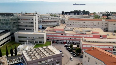 PANIKA U KOMŠILUKU: Zabranjene posete u bolničkom centru, raste broj obolelih PANIKA U KOMŠILUKU: Zabranjene posete u bolničkom centru, raste broj obolelih