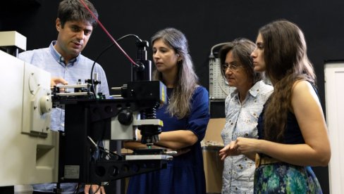 INSTITUT ZA FIZIKU DOBIO PROJEKAT: Za istraživanje dvodimenzionalnih kvantnih materijala 2,5 miliona evra INSTITUT ZA FIZIKU DOBIO PROJEKAT: Za istraživanje dvodimenzionalnih kvantnih materijala 2,5 miliona evra