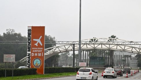 DRAMATIČNE SCENE NA TURSKOM AERODROMU: Sve zatvoreno, letovi preusmereni, razlog neverovatan DRAMATIČNE SCENE NA TURSKOM AERODROMU: Sve zatvoreno, letovi preusmereni, razlog neverovatan